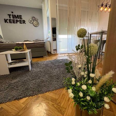 Time Keeper - Self Check In Apartment โอซีเยก ภายนอก รูปภาพ