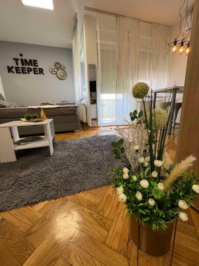 Time Keeper - Self Check In Apartment โอซีเยก ภายนอก รูปภาพ