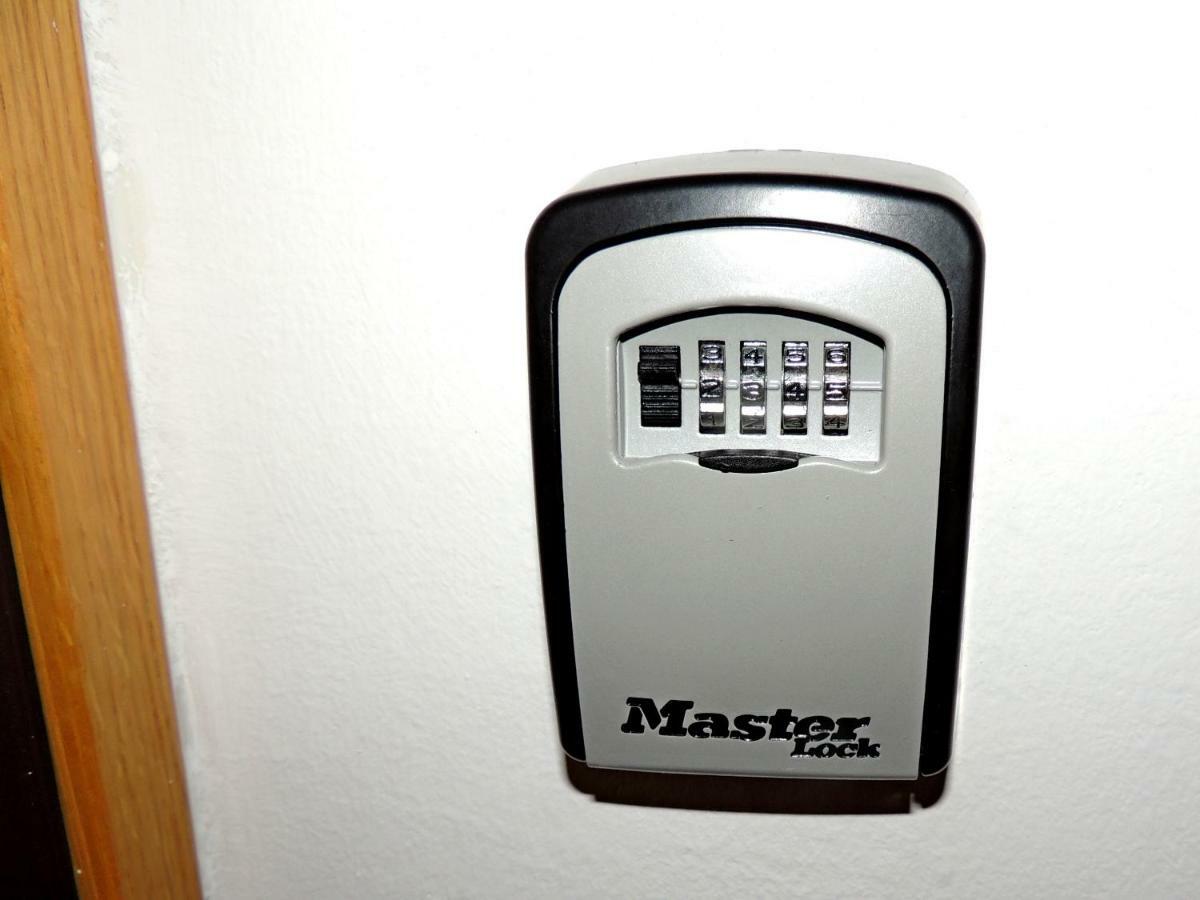Time Keeper - Self Check In Apartment โอซีเยก ภายนอก รูปภาพ