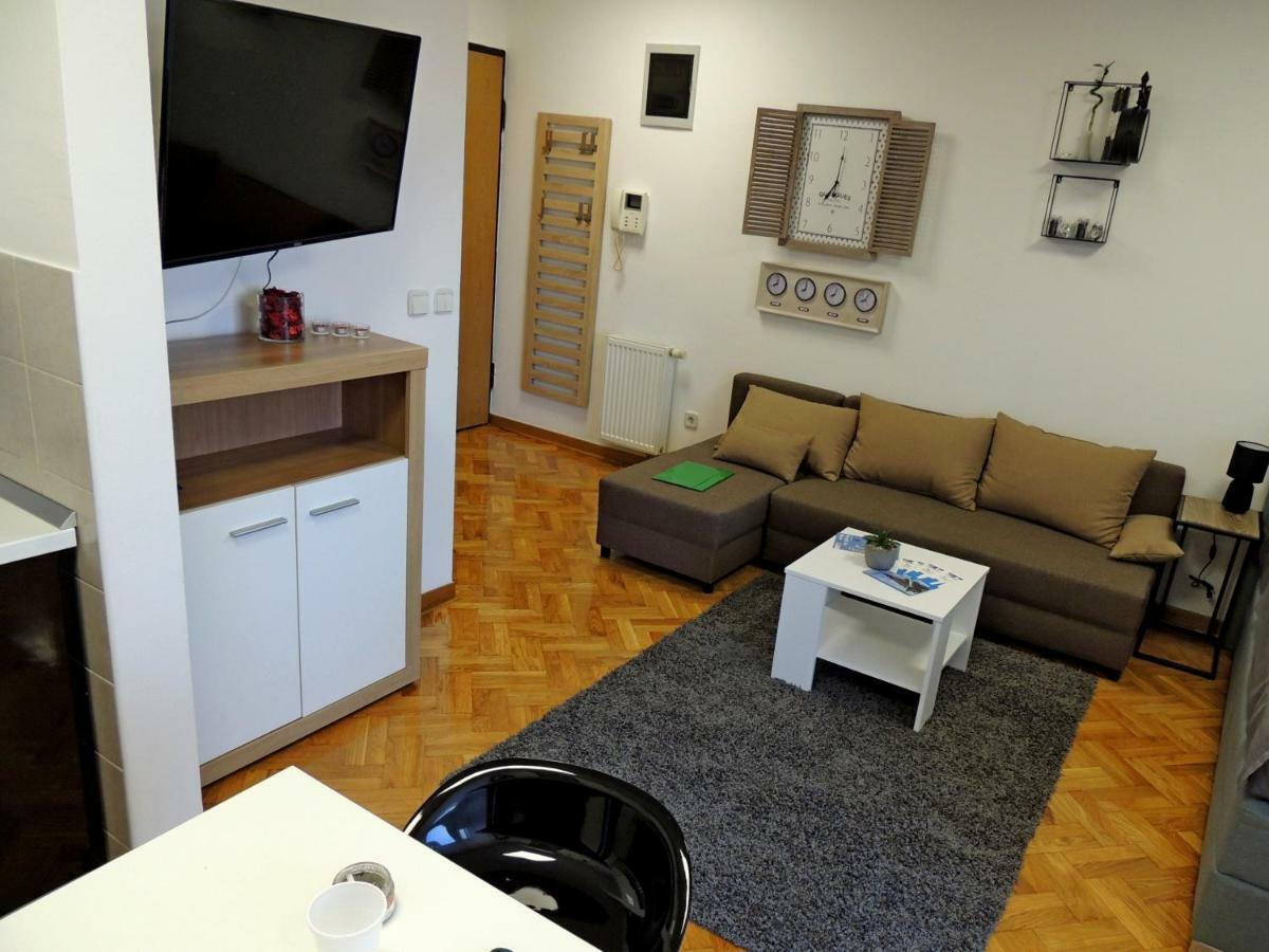 Time Keeper - Self Check In Apartment โอซีเยก ภายนอก รูปภาพ