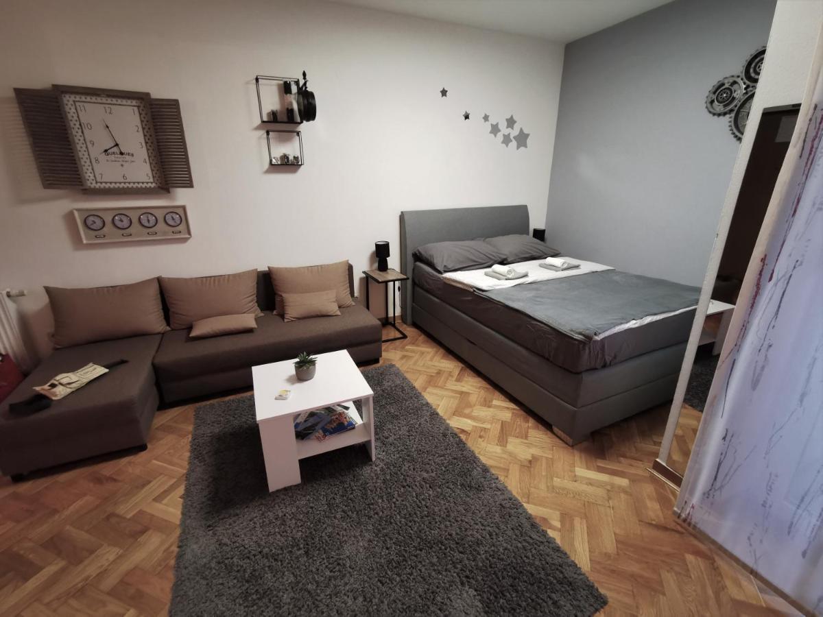 Time Keeper - Self Check In Apartment โอซีเยก ภายนอก รูปภาพ
